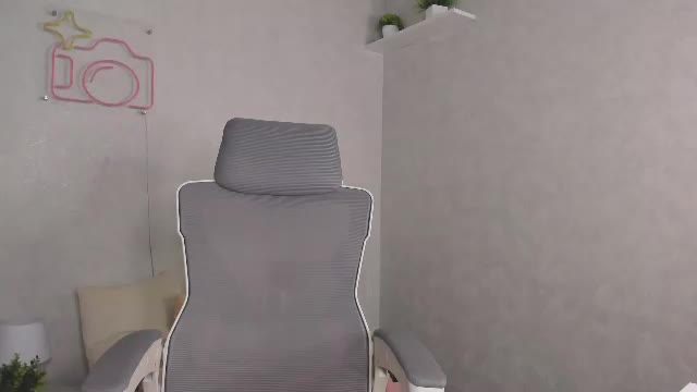 bonnie_hernandez Adult Chat June 12, 2026