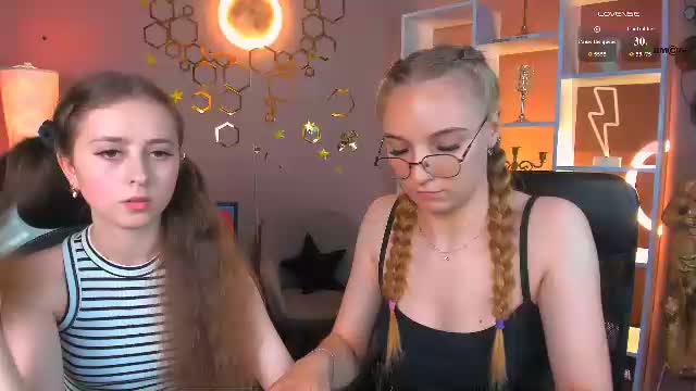 rebecca_smile_ Adult Chat June 12, 2026