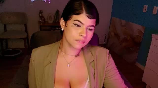 rosalie_bliss Adult Chat June 12, 2026