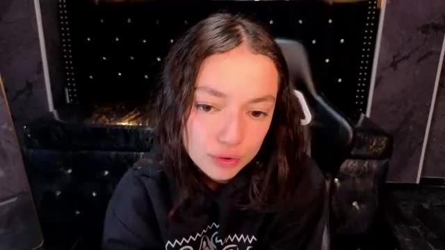cinnamon_b Adult Chat June 12, 2026