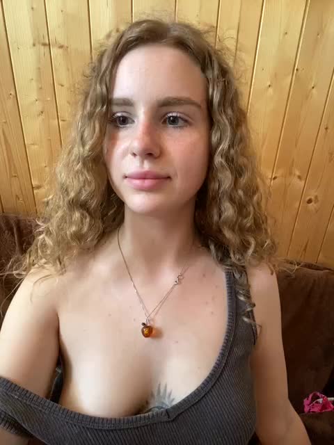 Sweetie_Kitty Adult Chat June 12, 2026