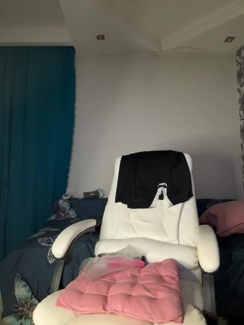Eva-Bella Adult Chat June 13, 2026