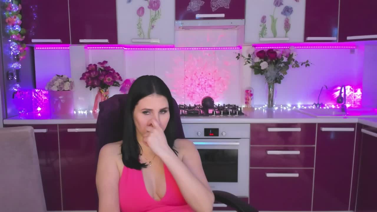Olivija2020 Adult Chat June 12, 2026