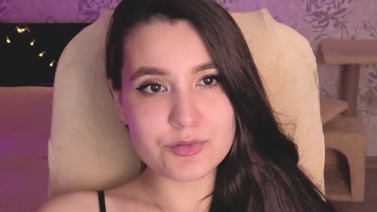 annie-fleur Adult Chat June 12, 2026