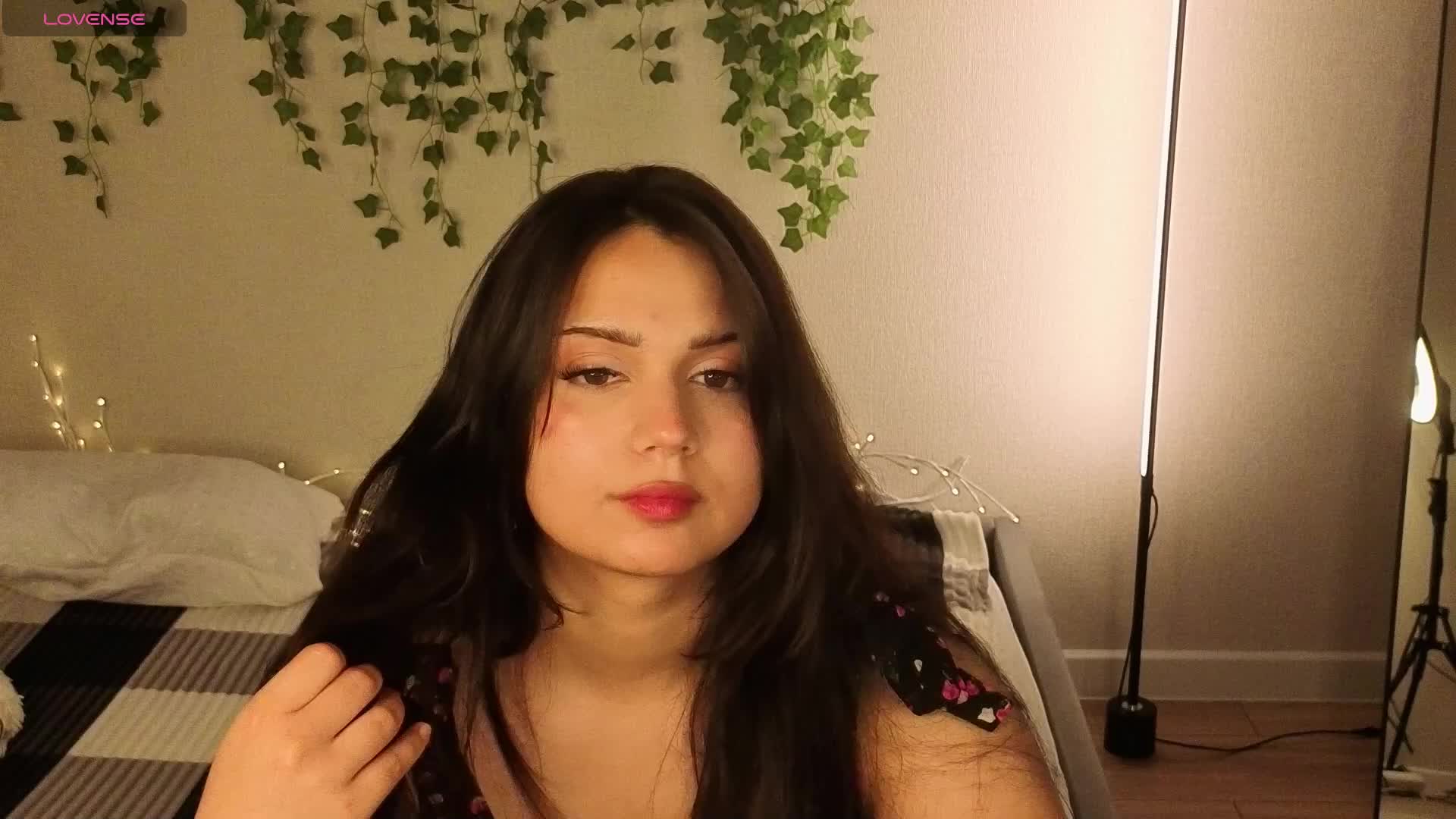 Vivien-Ross Adult Chat June 13, 2026