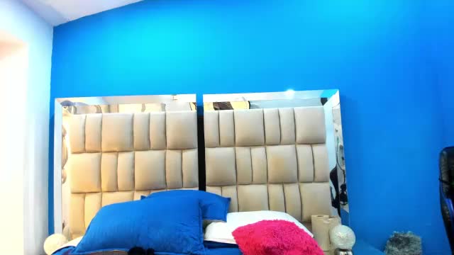 lily_rousse0 Adult Chat June 14, 2026