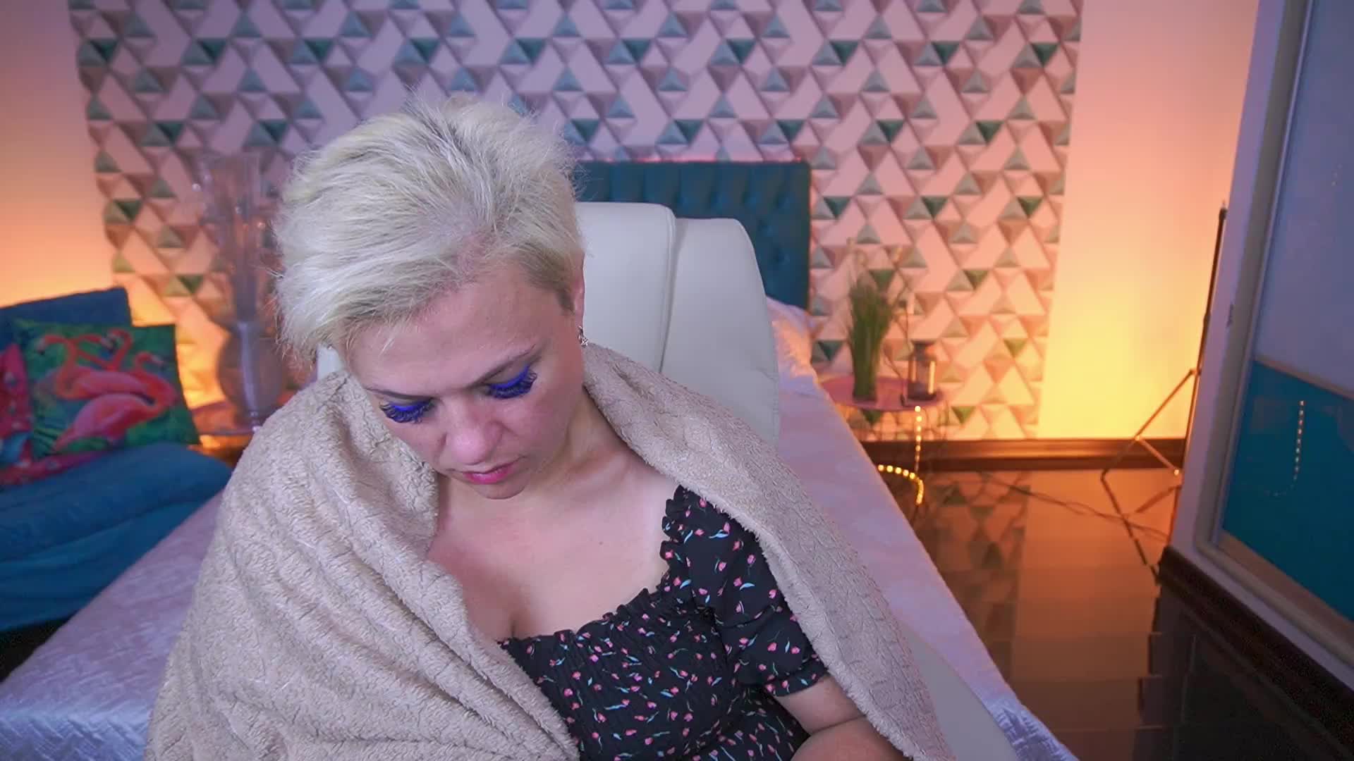 CrystalVibe Adult Chat June 13, 2026