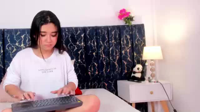 camila_dum Adult Chat June 14, 2026