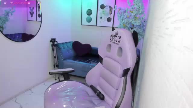 tiara_r Adult Chat June 14, 2026