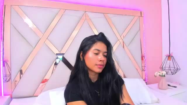 samantaa_shy Adult Chat June 14, 2026