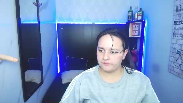 emili_rey Adult Chat June 14, 2026