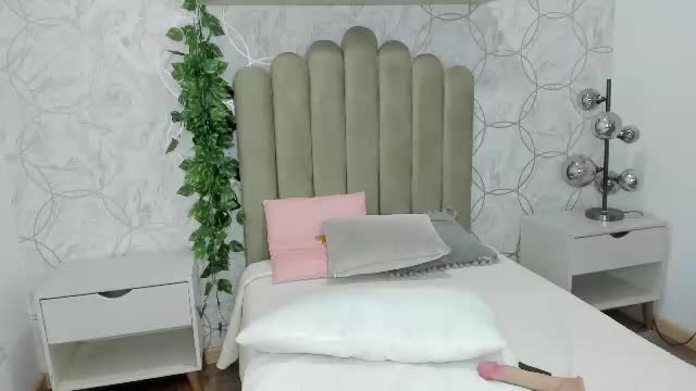 alessia_monroe Adult Chat June 14, 2026