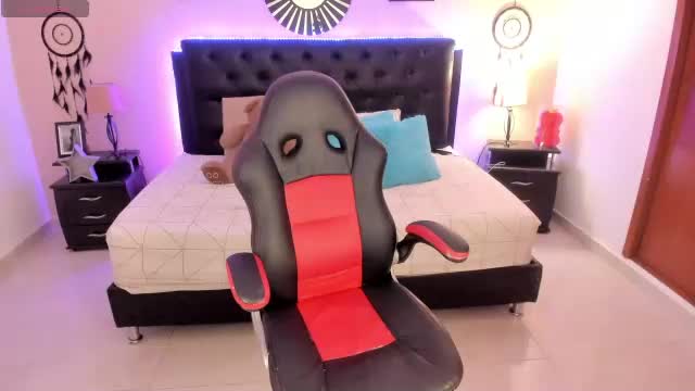 _oliviajoness Adult Chat June 14, 2026