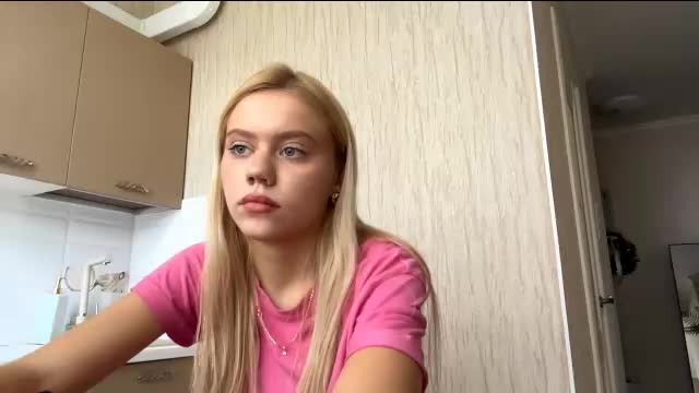 kristifelicien Adult Chat June 14, 2026