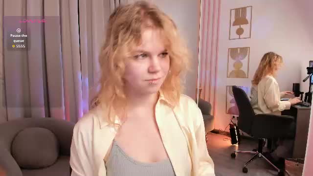 elizabethvane Adult Chat June 14, 2026