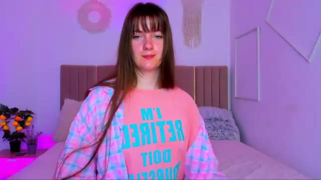 cutie_blushh Adult Chat June 14, 2026