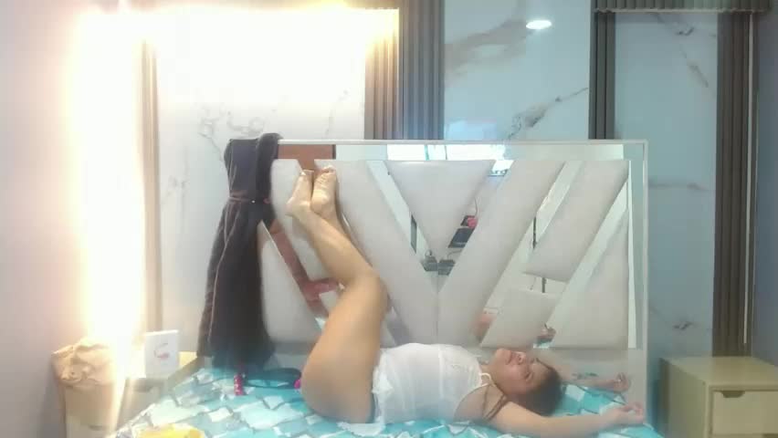 soficutesmilefon Adult Chat June 16, 2026