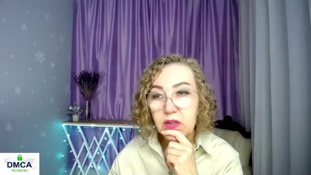 queen_a_n_i Adult Chat June 15, 2026