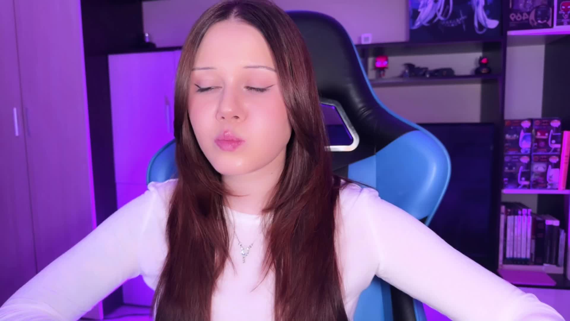 jasminevine Adult Chat June 16, 2026