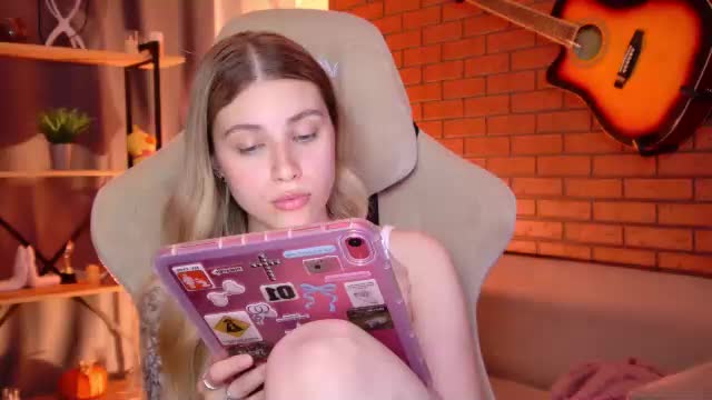 elliecutes Adult Chat June 15, 2026