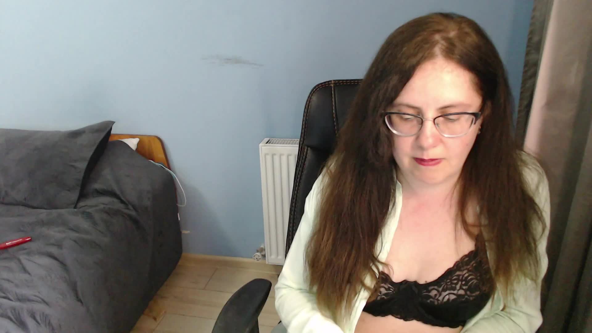 mandarinka28 Adult Chat June 15, 2026