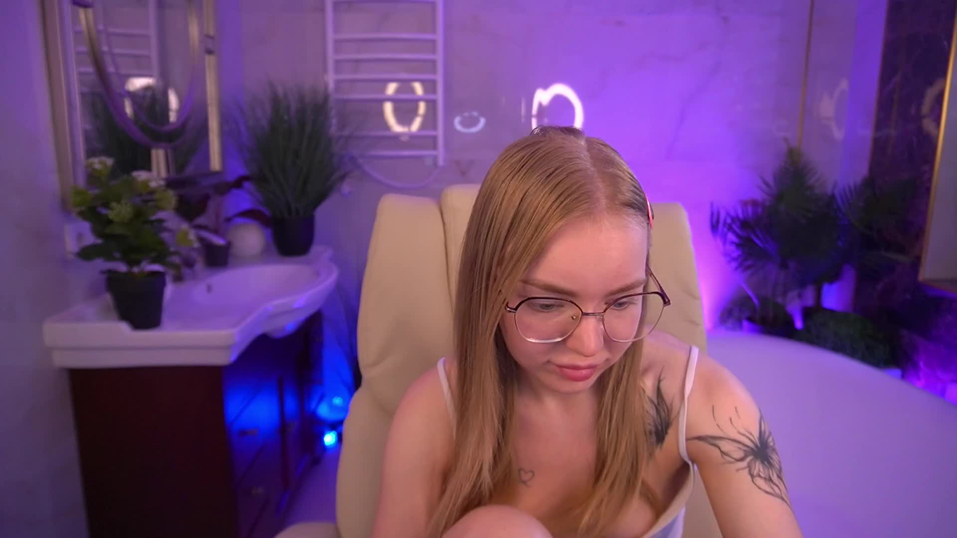 EmilySunShine Adult Chat June 16, 2026