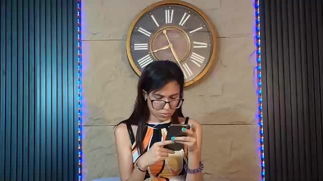 emily_loperaa Adult Chat June 16, 2026