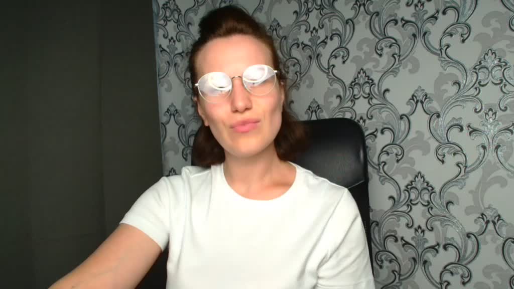 BellaKisss1 Adult Chat June 16, 2026