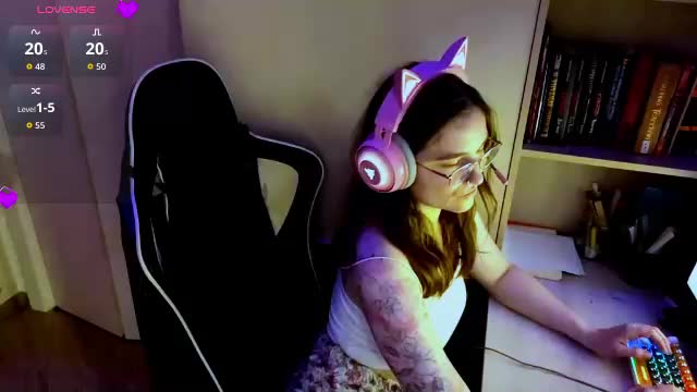veronica_blue11 Adult Chat June 16, 2026