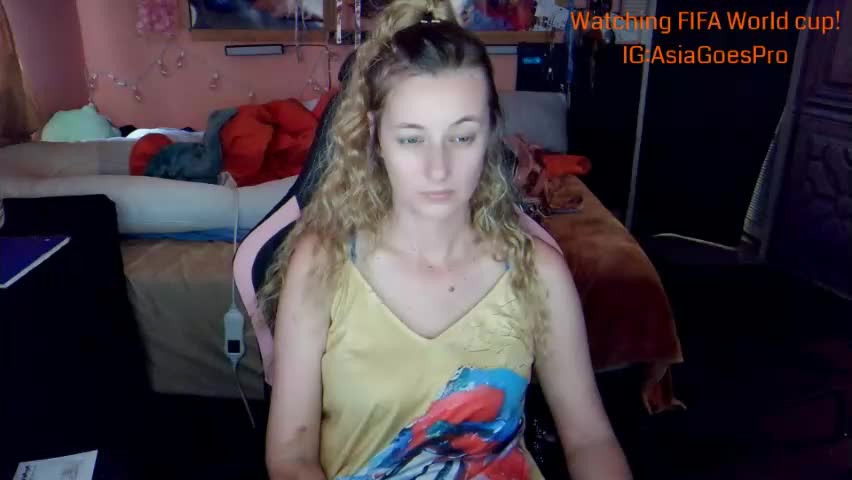 yoursecretgirlfriend963 Adult Chat June 16, 2026