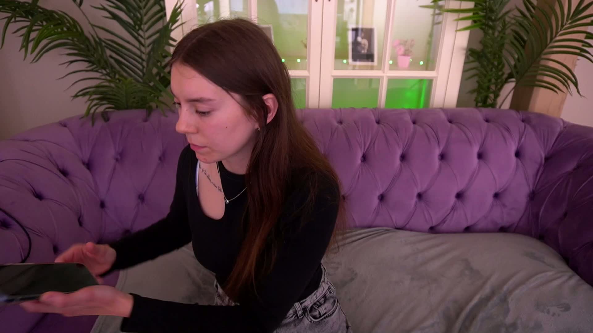 NicoleInfinity Adult Chat June 17, 2026