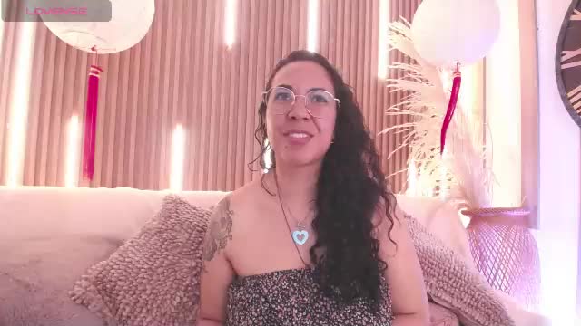 velvet_curly Adult Chat June 16, 2026