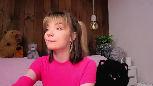 tonitatooker Adult Chat June 17, 2026