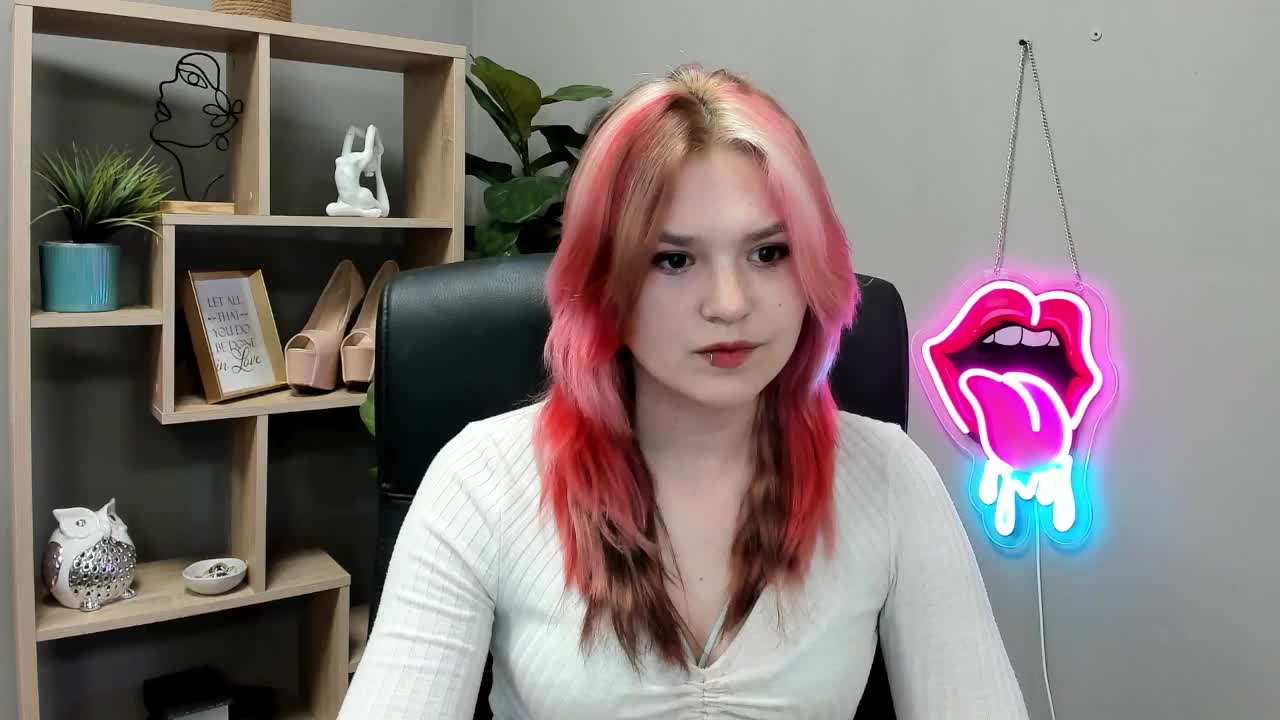 SweetLilyxo Adult Chat June 17, 2026