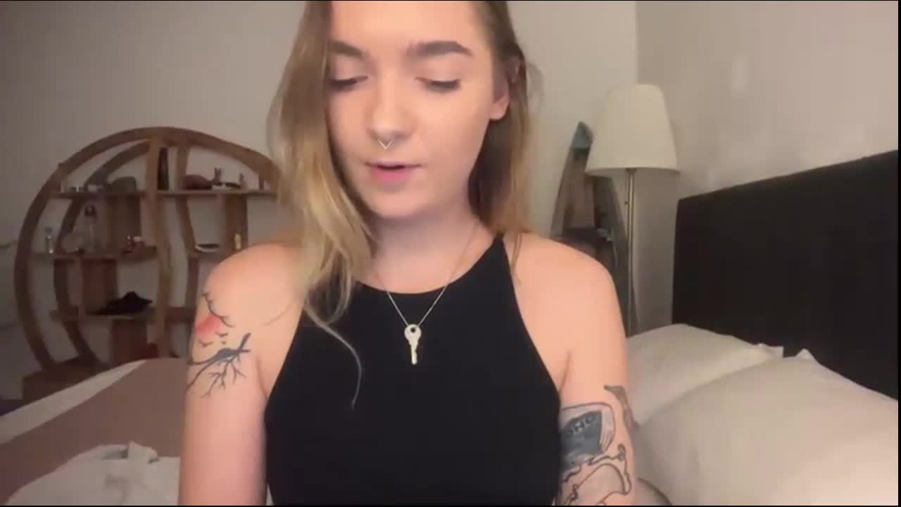 RoxyHorny Adult Chat June 17, 2026