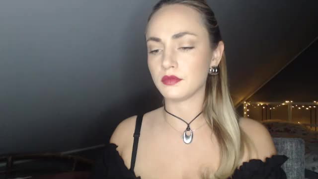 scarlettxblonde Adult Chat June 17, 2026