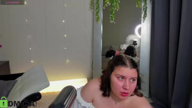 maya_raay Adult Chat June 17, 2026