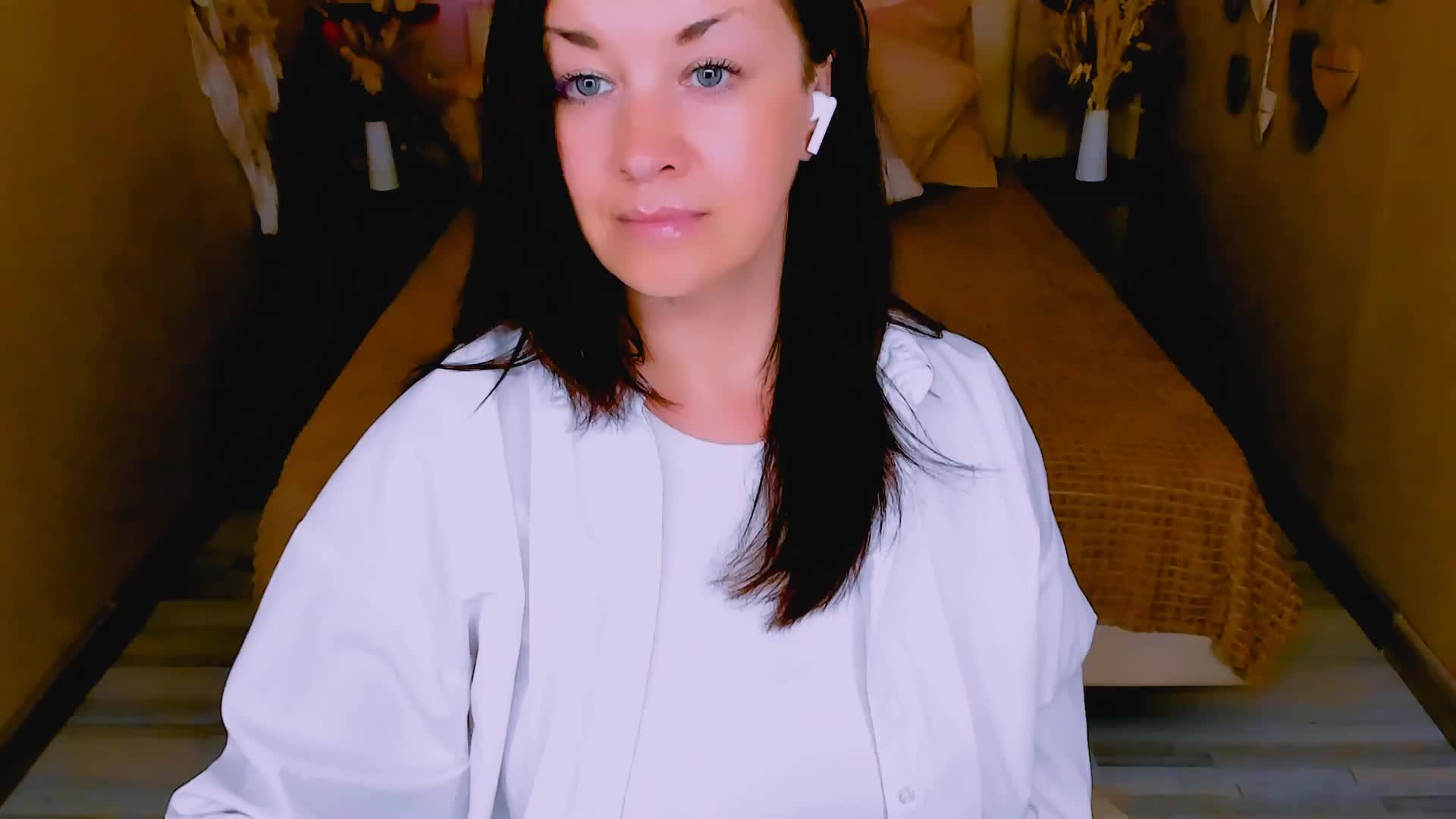AnaMills Adult Chat June 17, 2026