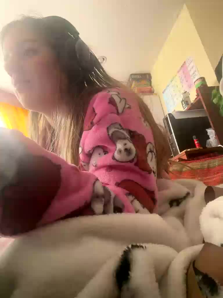 Abrilblond Adult Chat June 17, 2026