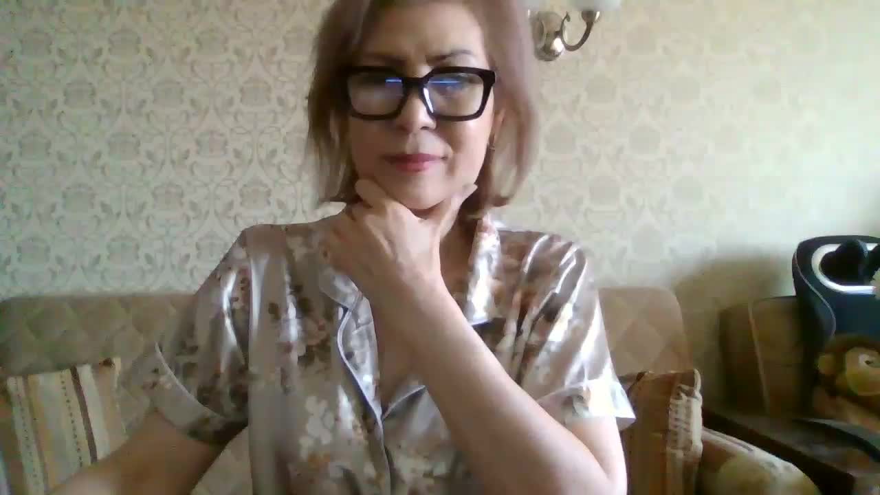 ElegantLady00 Adult Chat June 17, 2026