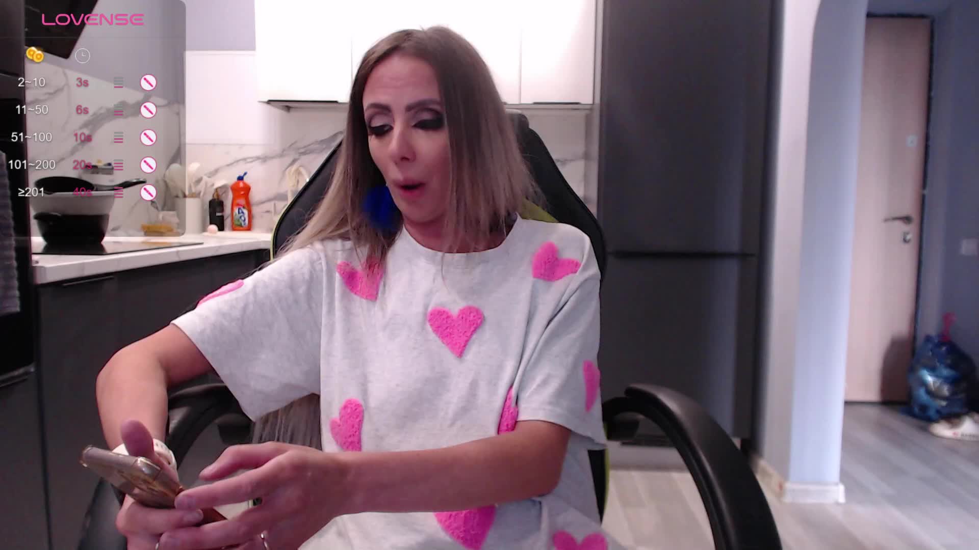 blondalina Adult Chat June 18, 2026