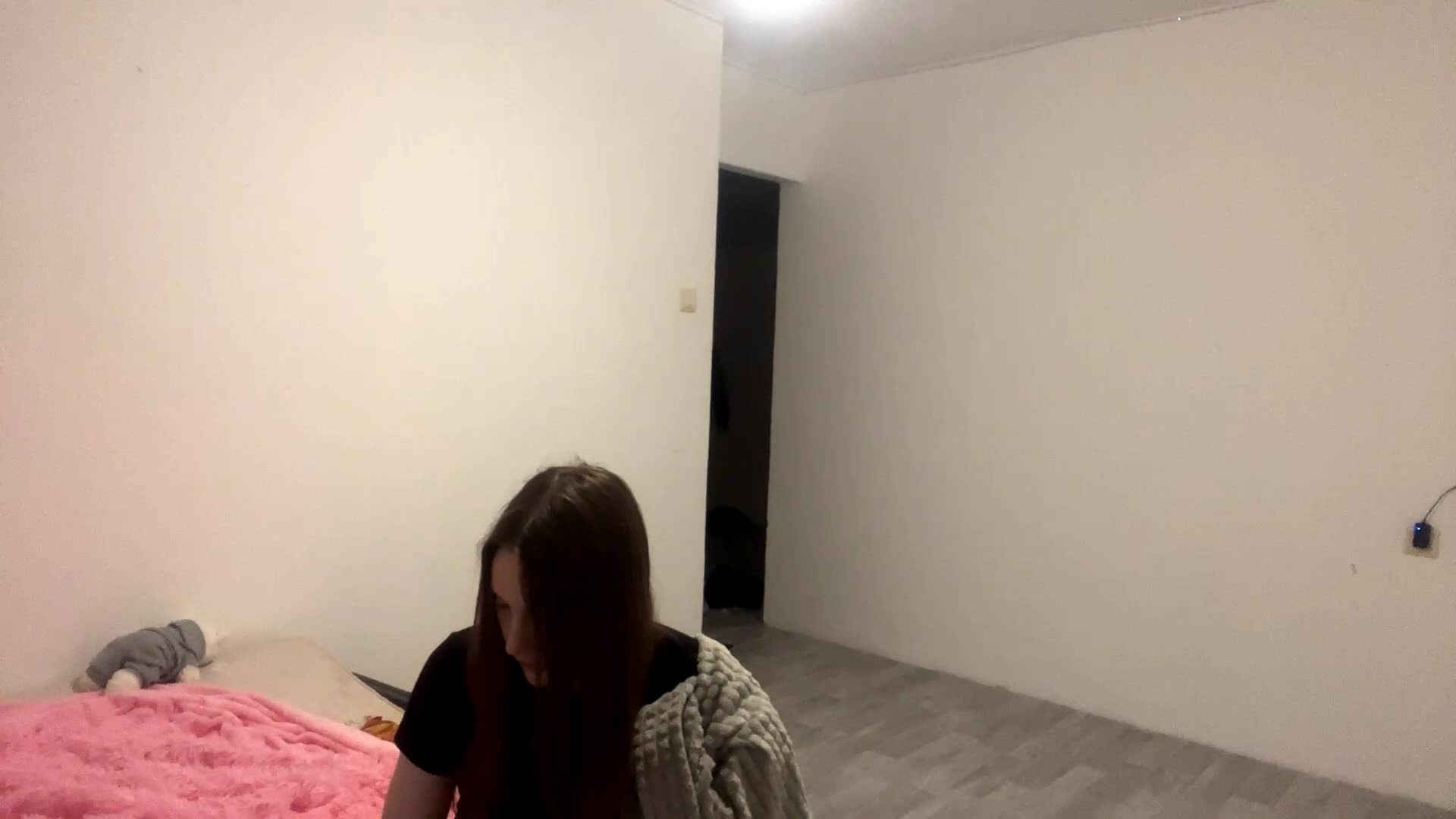 EveliaShimaoka Adult Chat June 19, 2026