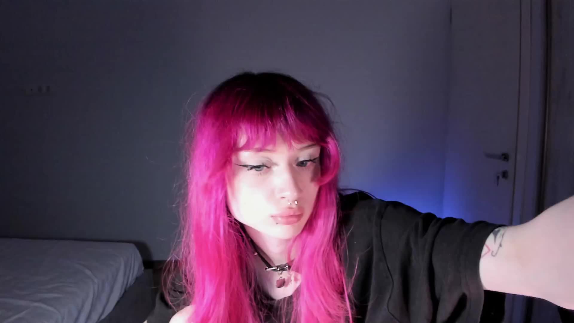 mnepohuyy Adult Chat June 19, 2026