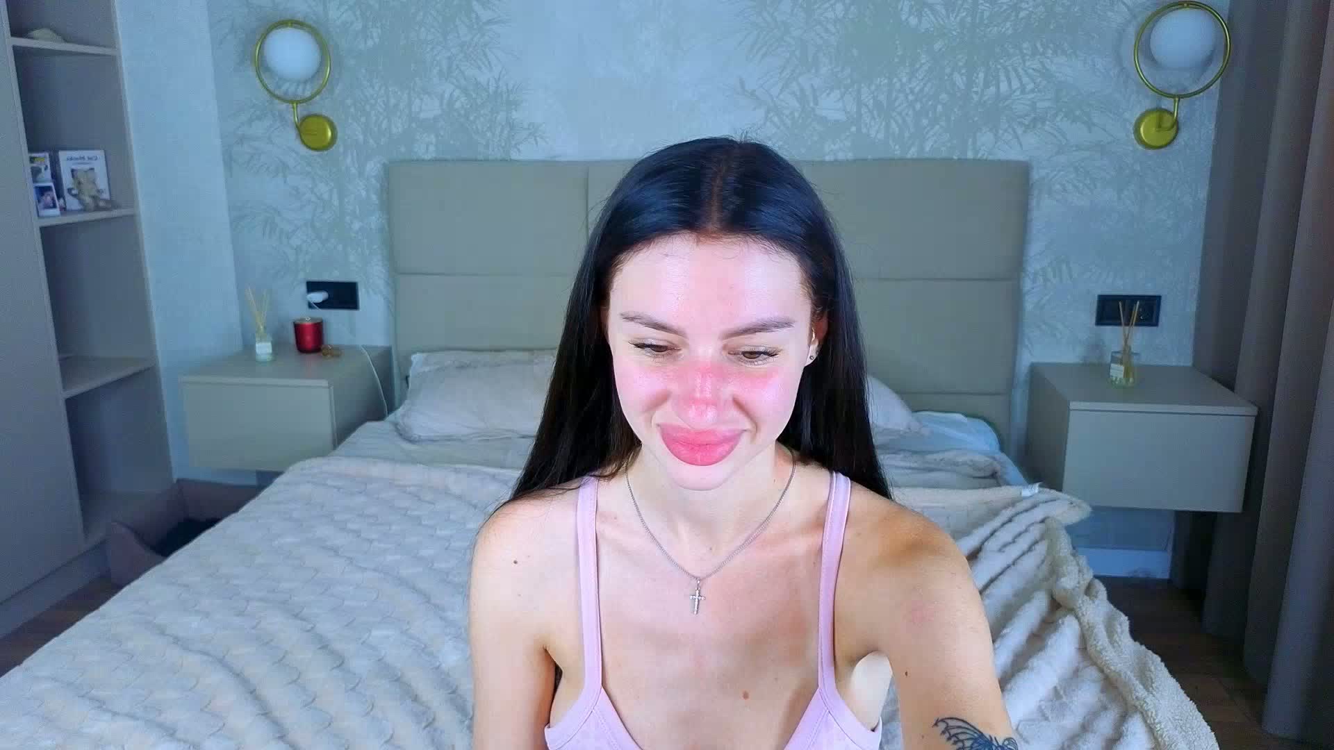SnowWhiteee Adult Chat June 19, 2026
