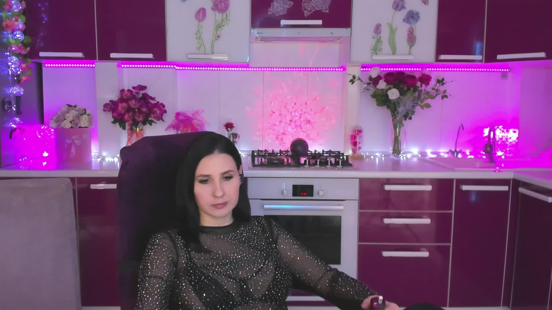 Olivija2020 Adult Chat June 19, 2026