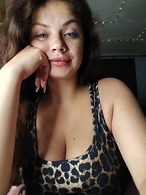 Sweet-Candy88 Adult Chat June 19, 2026