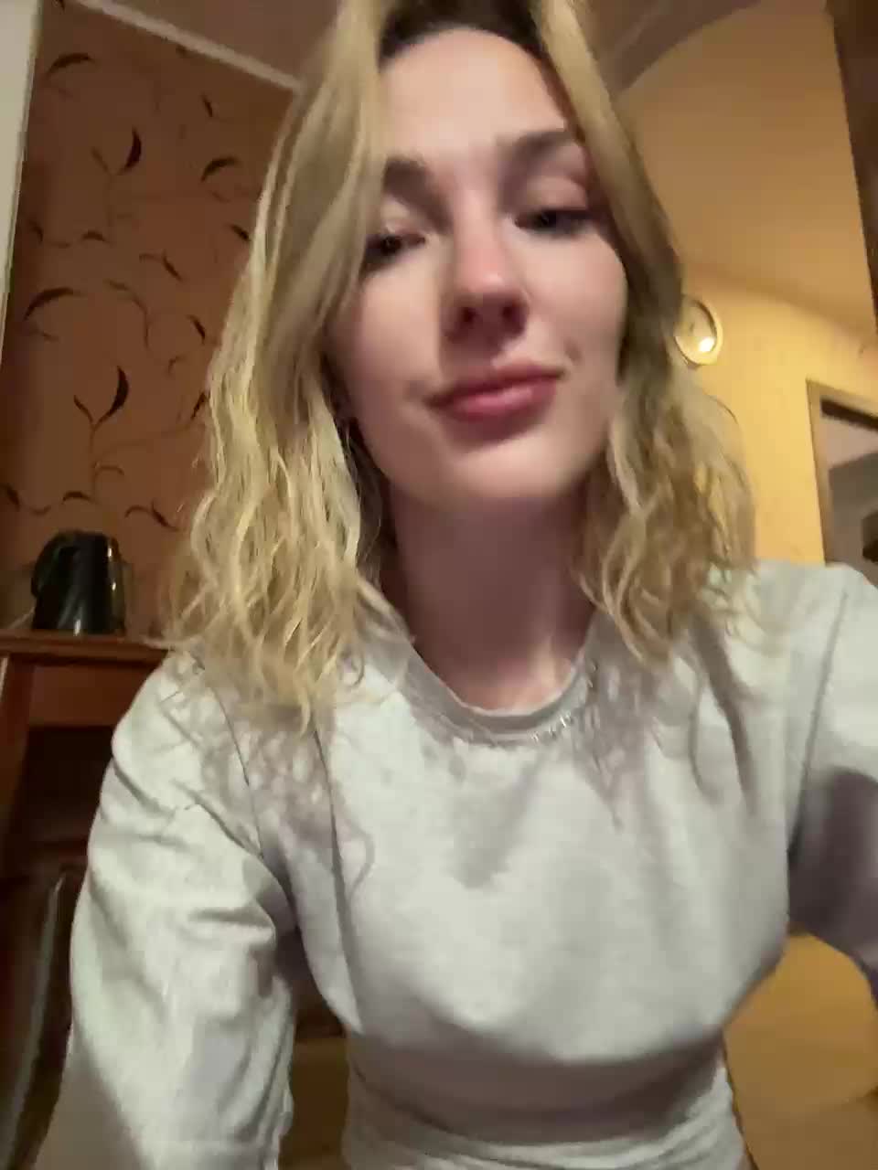 AlinnaAnnila Adult Chat June 20, 2026