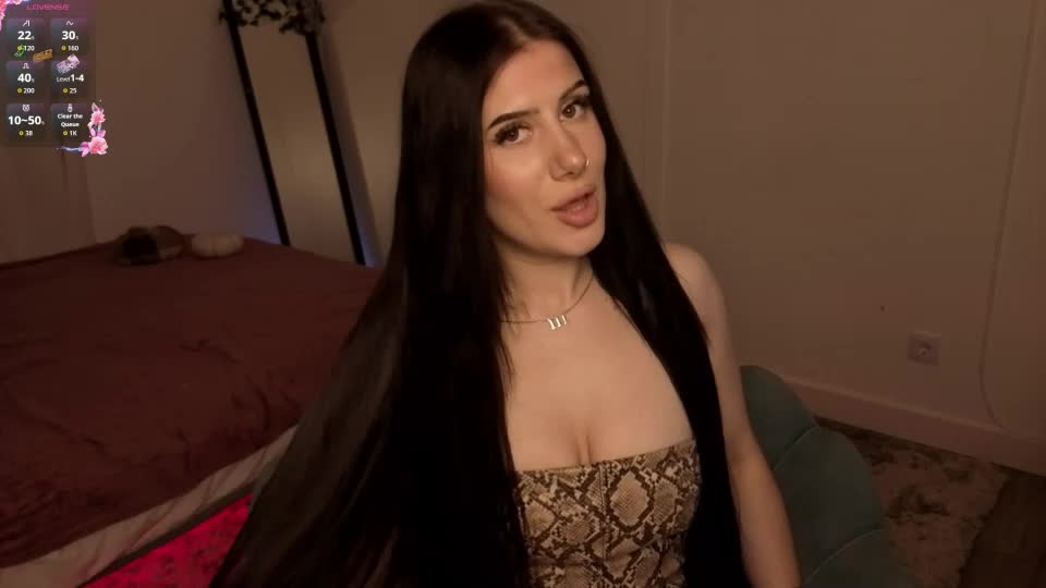 hazelhayess Adult Chat June 20, 2026