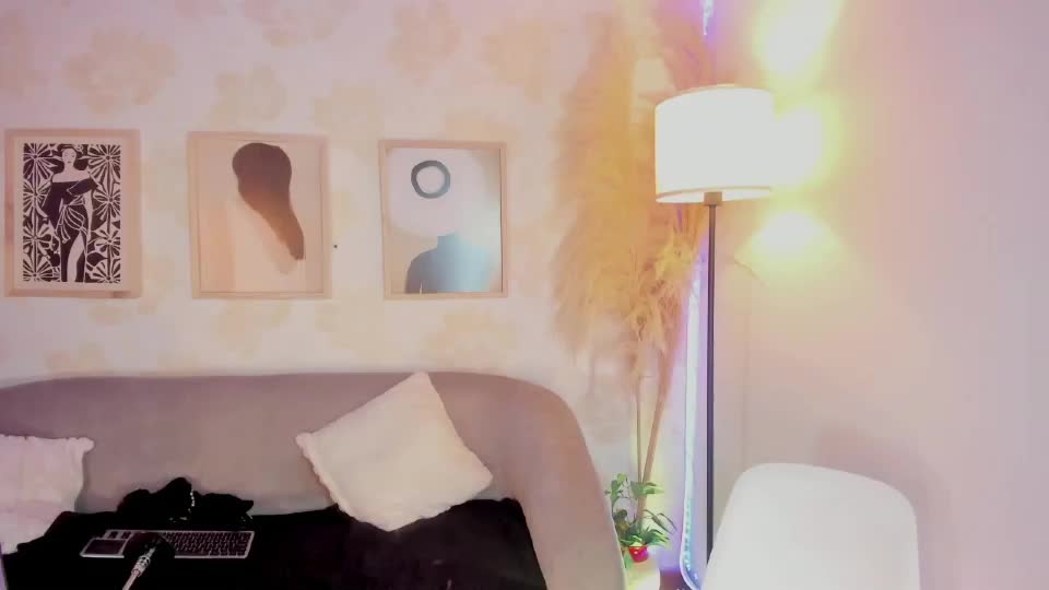 caramel_kiss_ Adult Chat June 20, 2026