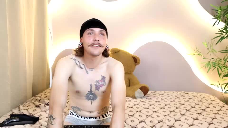 sophi_and_dereck Adult Chat June 20, 2026